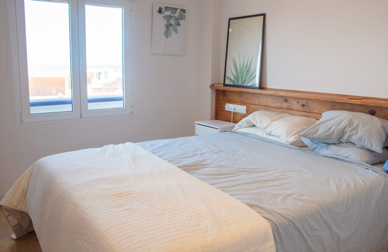 Resale - Apartment / flat - Torrevieja - La Mata