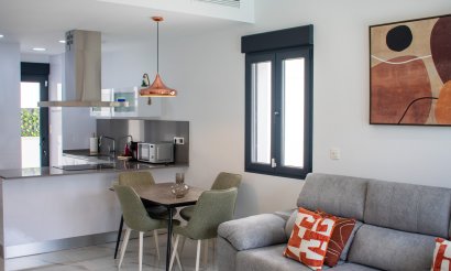 Resale - Villa - Torrevieja - La Siesta - El Salado - Torreta