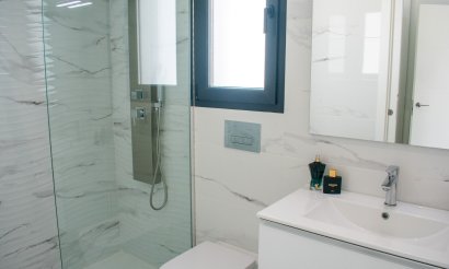 Resale - Villa - Torrevieja - La Siesta - El Salado - Torreta