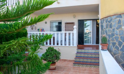 Resale - Apartment / flat - Orihuela Costa - Los Dolses