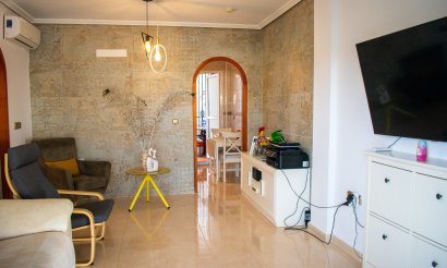 Resale - Apartment / flat - Orihuela Costa - Los Dolses