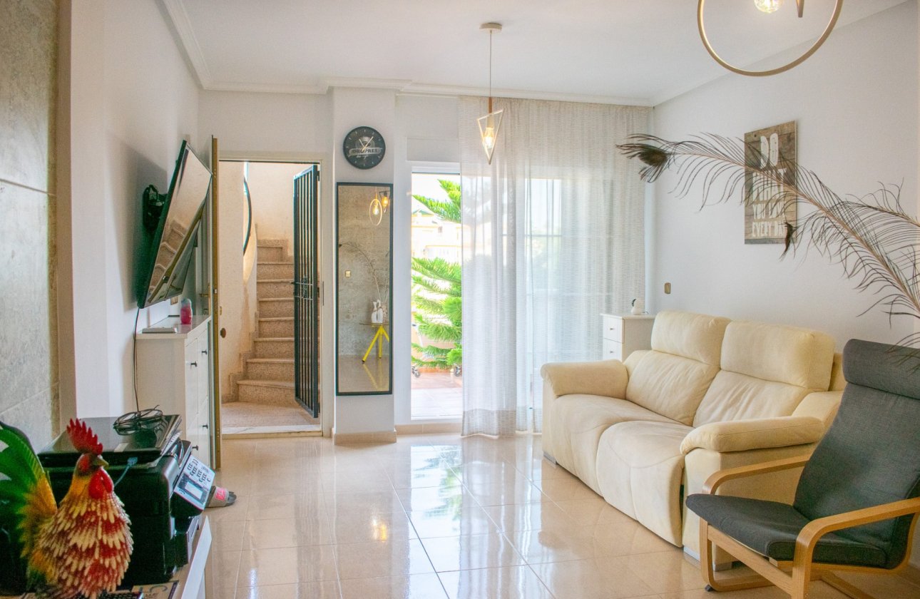 Resale - Apartment / flat - Orihuela Costa - Los Dolses