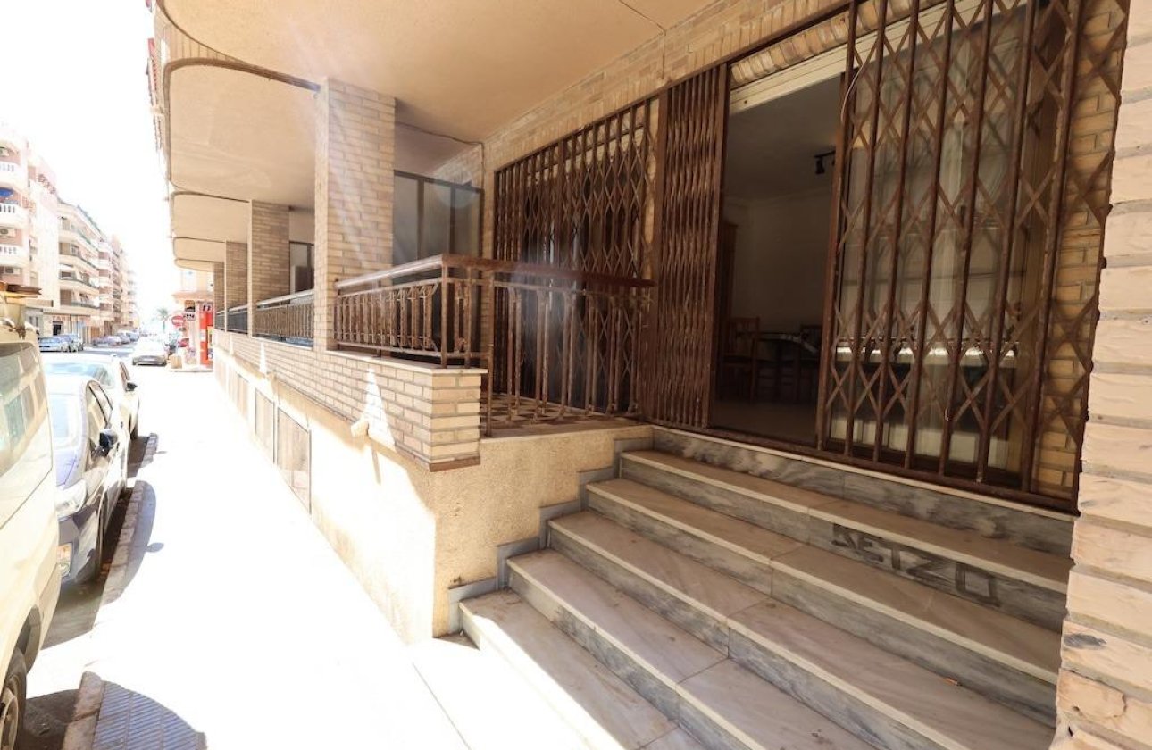 Resale - Apartment / flat - Torrevieja - Playa del cura