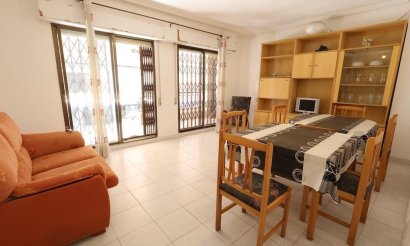 Resale - Apartment / flat - Torrevieja - Playa del cura