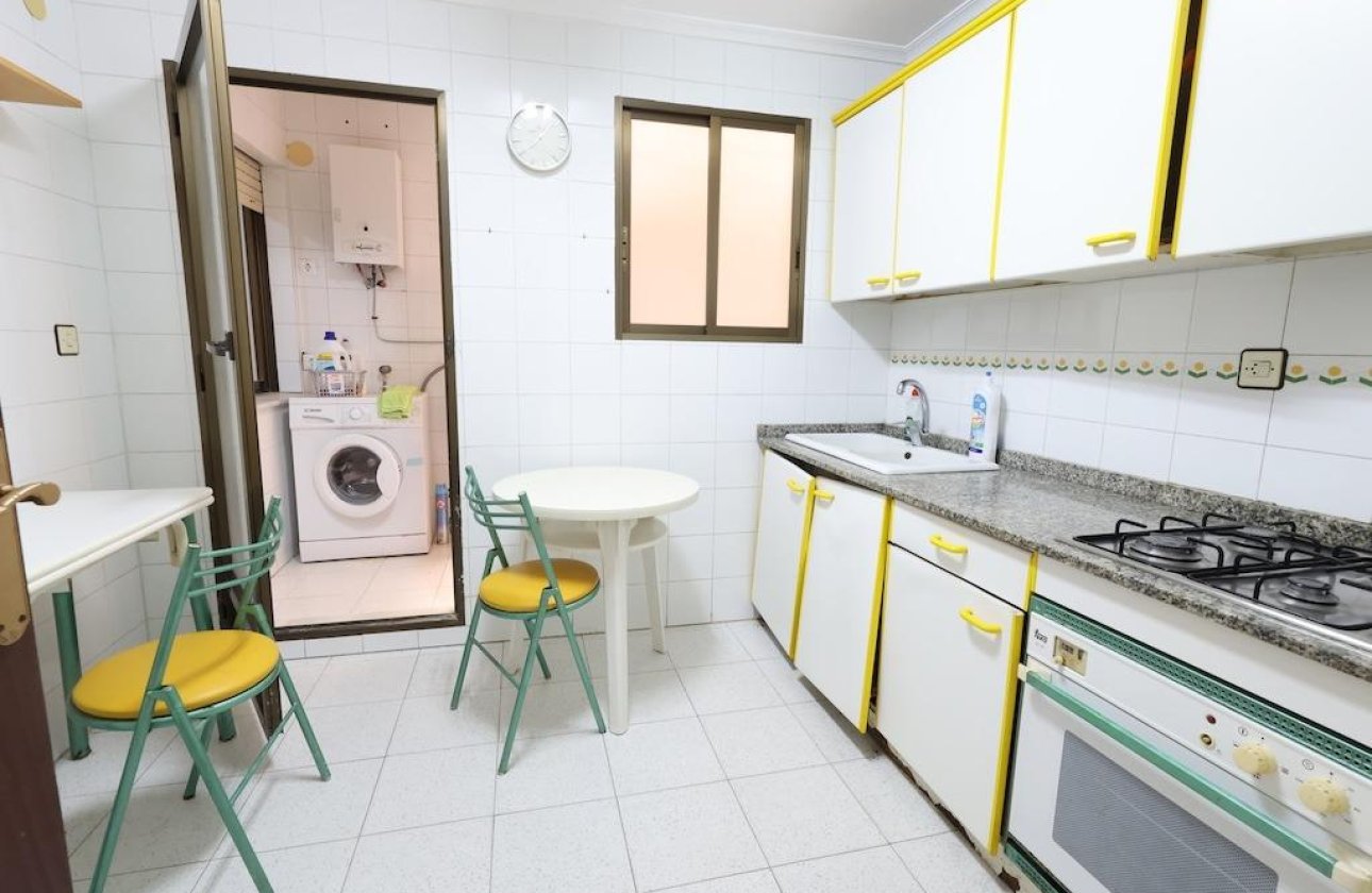 Resale - Apartment / flat - Torrevieja - Playa del cura