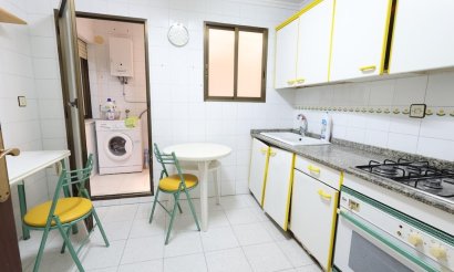 Resale - Apartment / flat - Torrevieja - Playa del cura