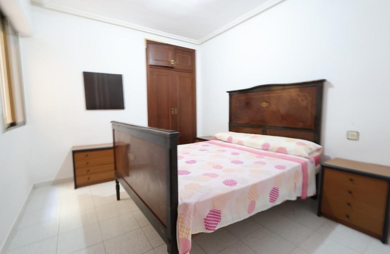Resale - Apartment / flat - Torrevieja - Playa del cura