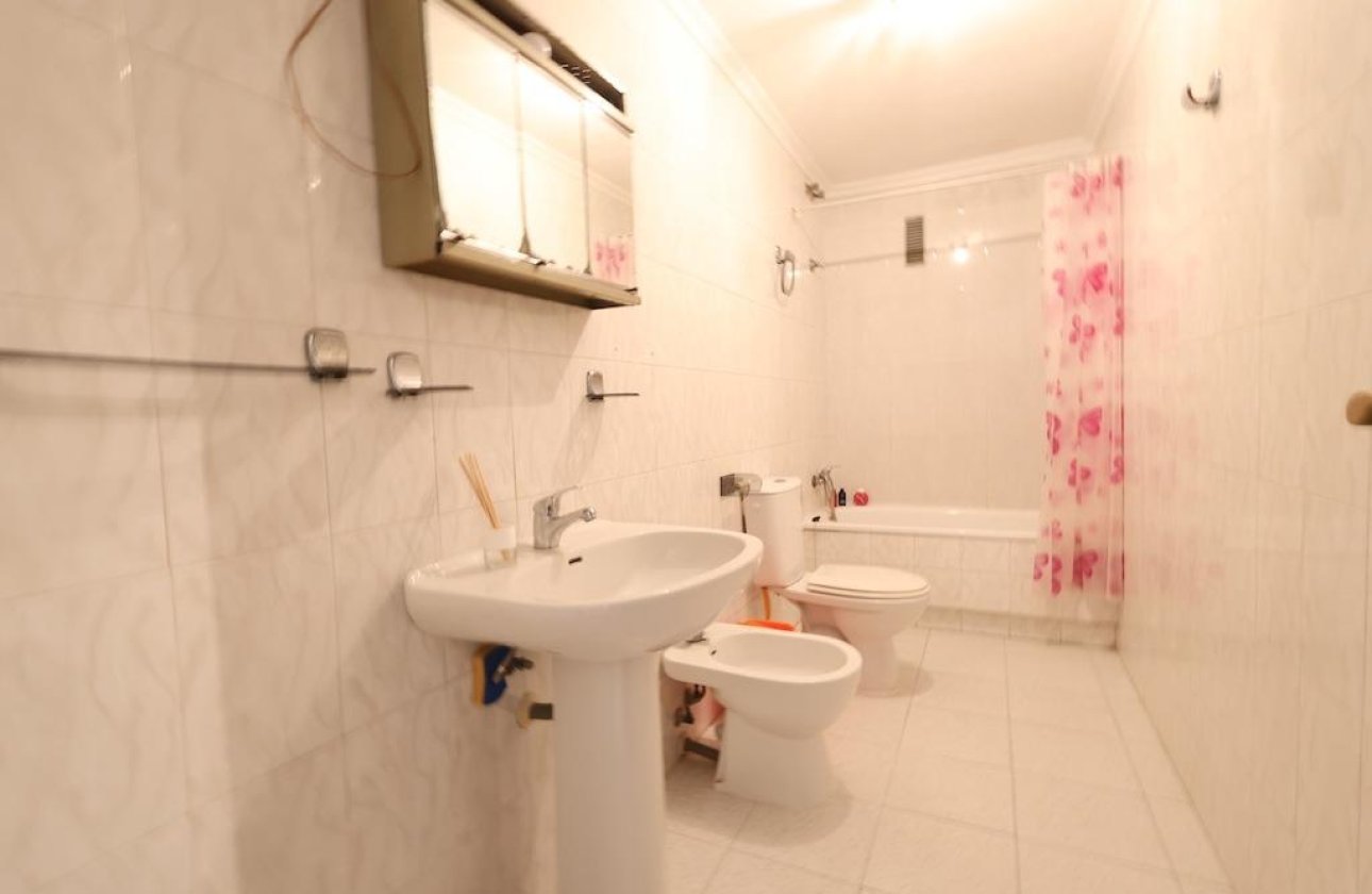 Resale - Apartment / flat - Torrevieja - Playa del cura