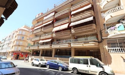 Resale - Apartment / flat - Torrevieja - Playa del cura