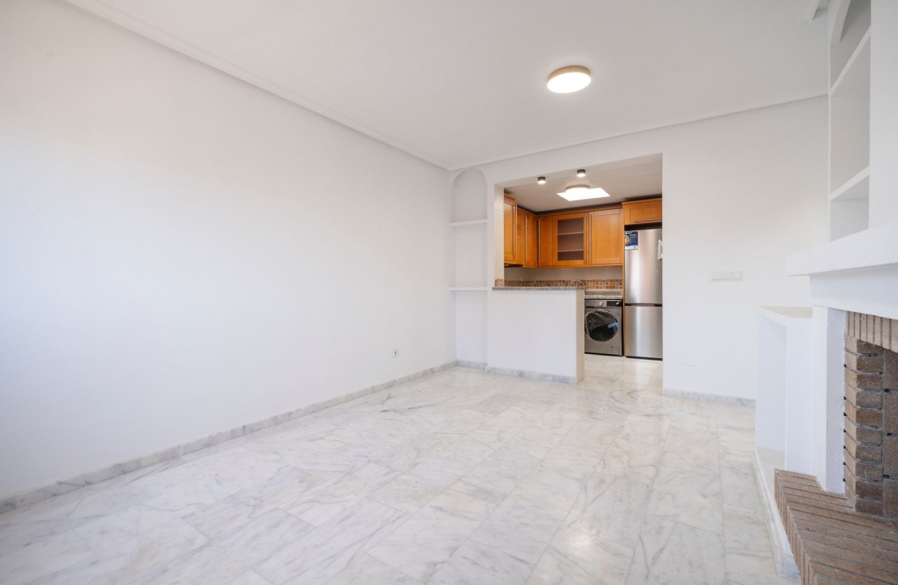 Resale - Townhouse - San Miguel de Salinas - San Miguel