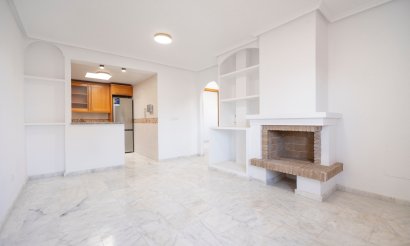 Resale - Townhouse - San Miguel de Salinas - San Miguel