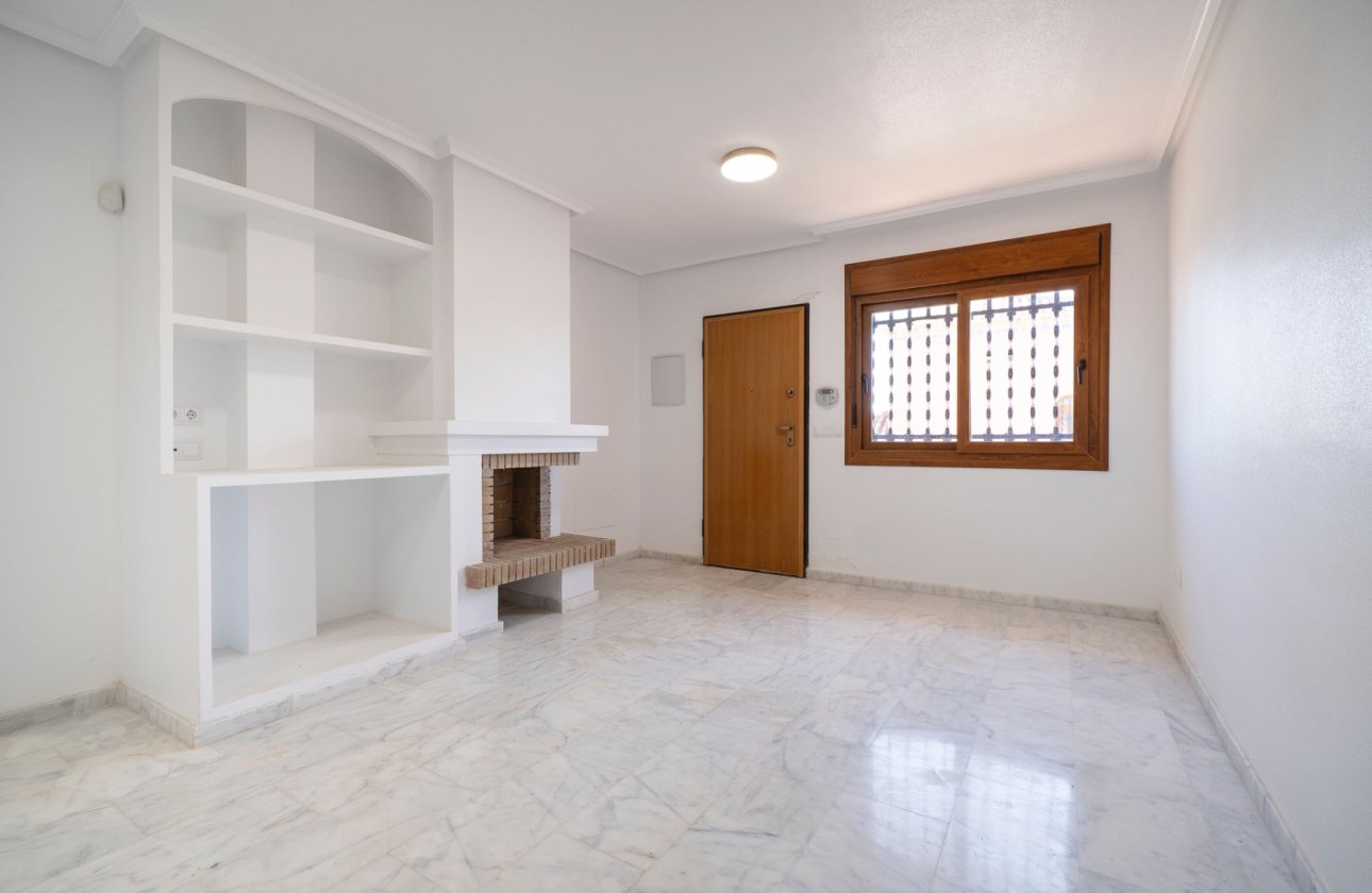 Resale - Townhouse - San Miguel de Salinas - San Miguel