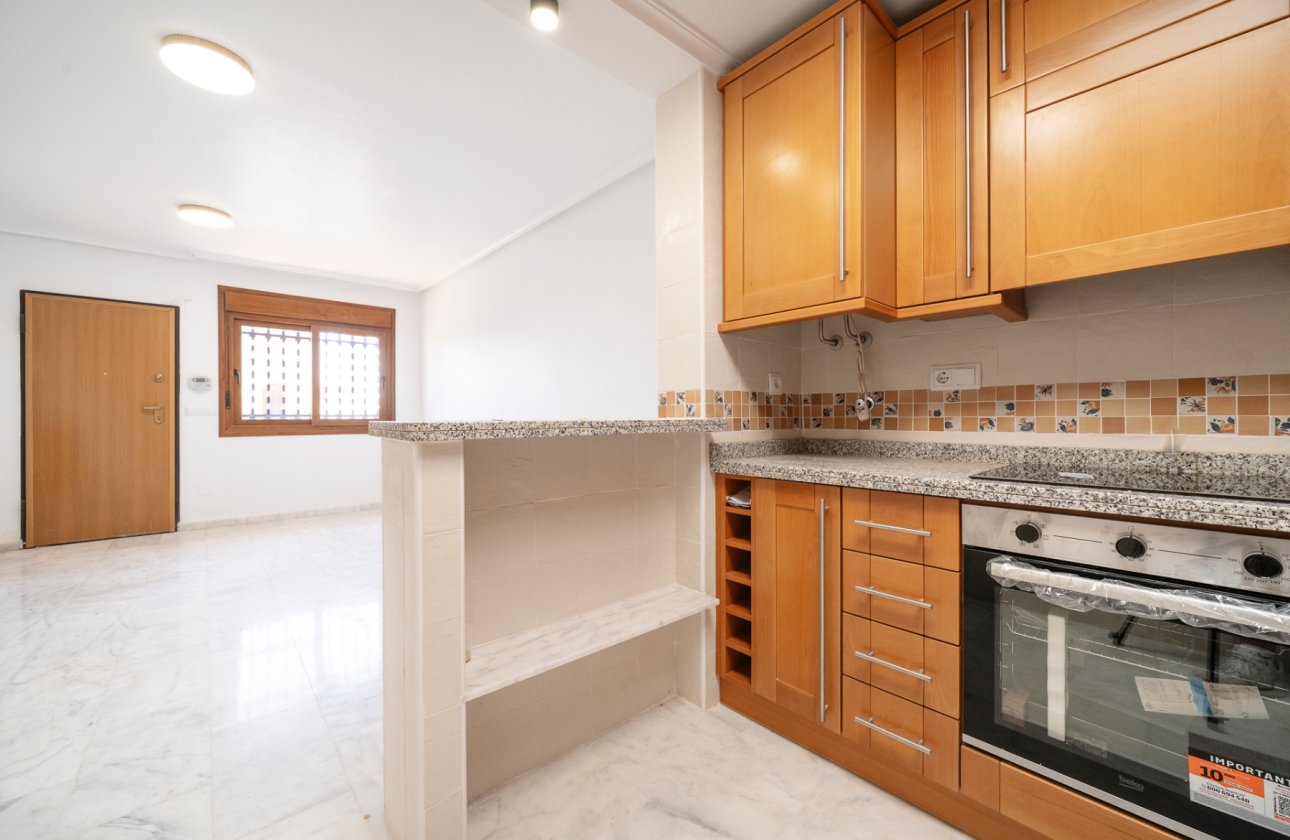 Resale - Townhouse - San Miguel de Salinas - San Miguel