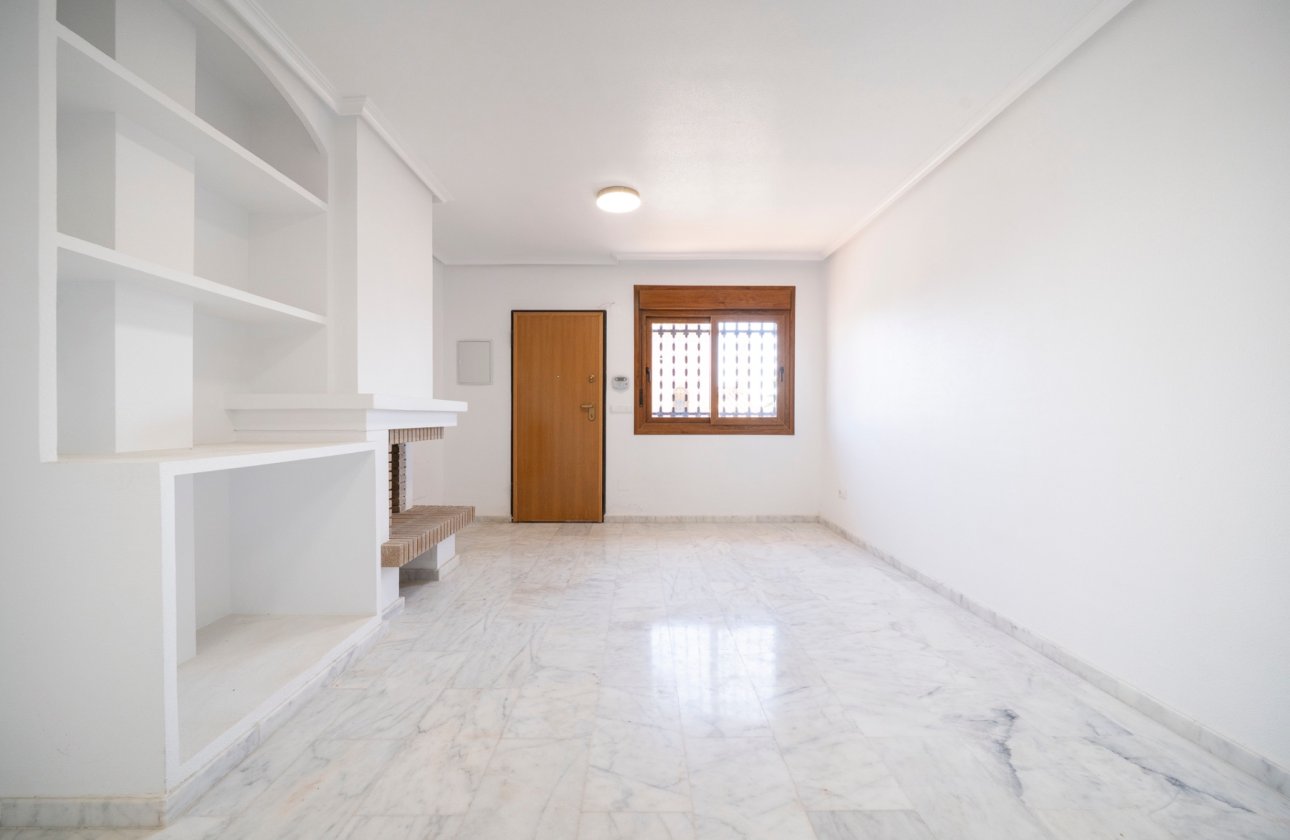 Resale - Townhouse - San Miguel de Salinas - San Miguel