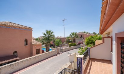 Resale - Townhouse - San Miguel de Salinas - San Miguel