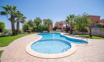 Resale - Townhouse - San Miguel de Salinas - San Miguel