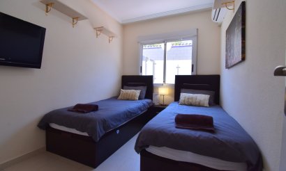 Resale - Apartment / flat - Orihuela Costa - Villamartin