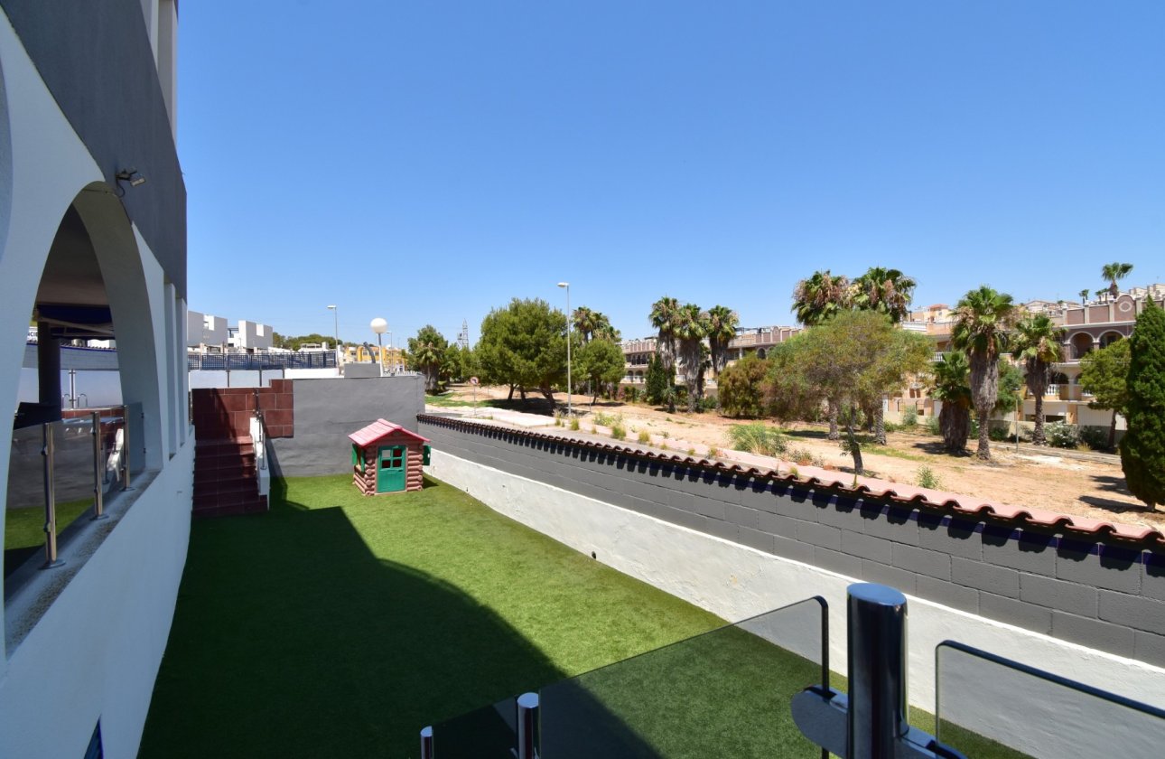 Resale - Apartment / flat - Orihuela Costa - Villamartin