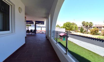 Resale - Apartment / flat - Orihuela Costa - Villamartin