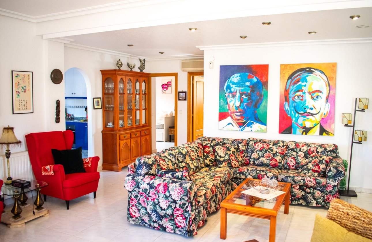 Resale - Villa - Orihuela Costa - La Zenia