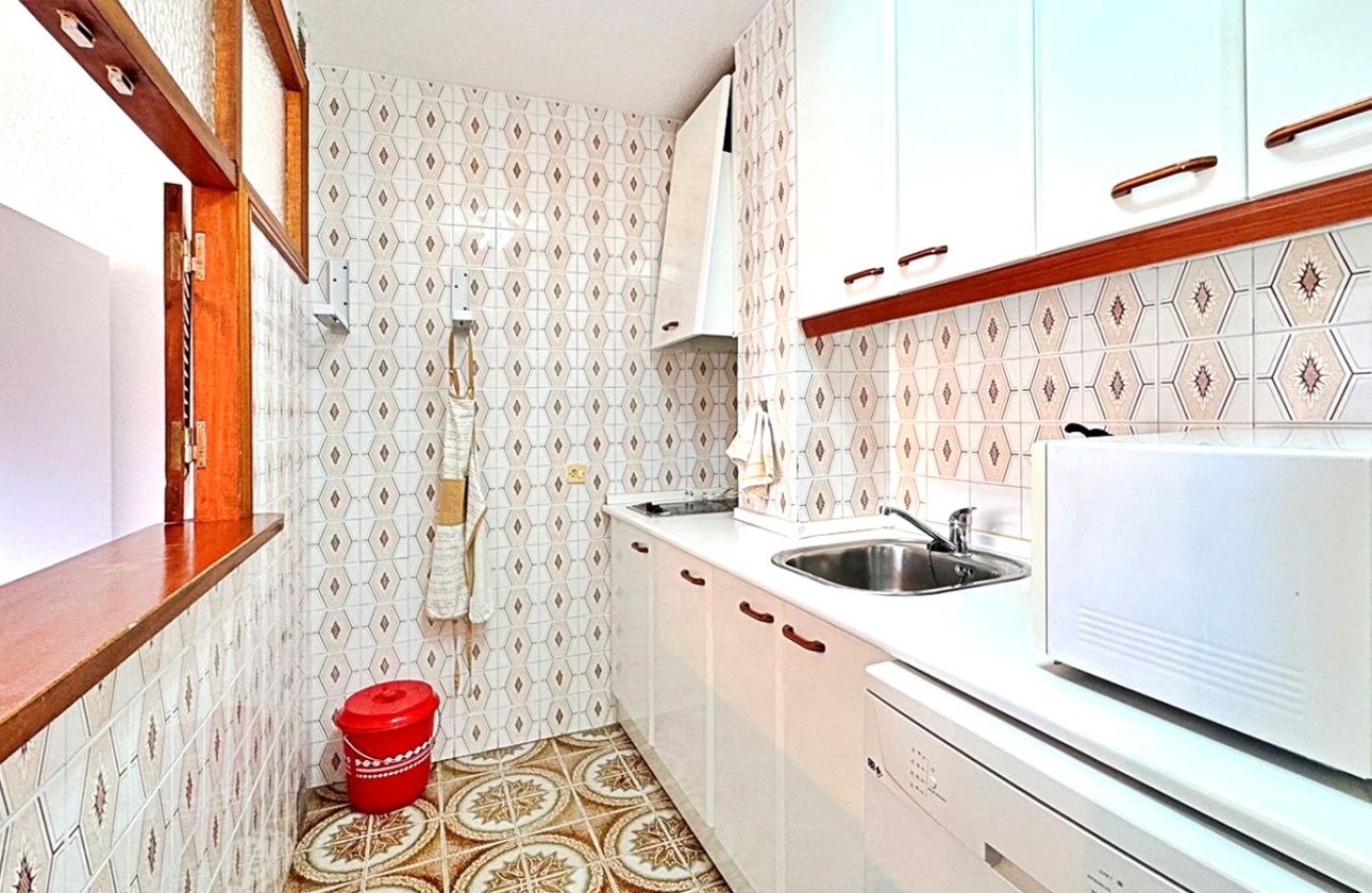 Resale - Apartment / flat - Torrevieja - Rocio del Mar