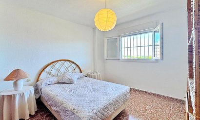 Resale - Apartment / flat - Torrevieja - Rocio del Mar