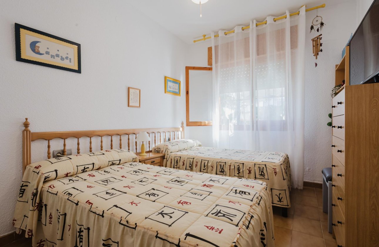 Resale - Bungalow - Torrevieja - playa de los naufragos