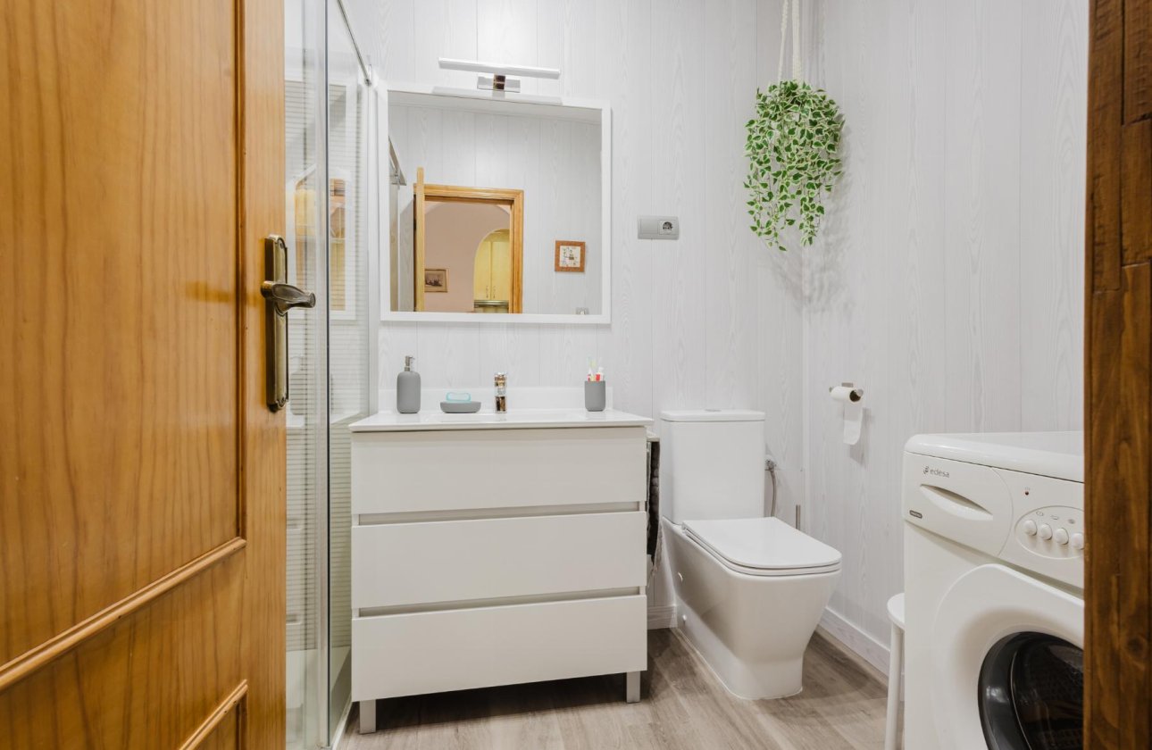 Resale - Bungalow - Torrevieja - playa de los naufragos