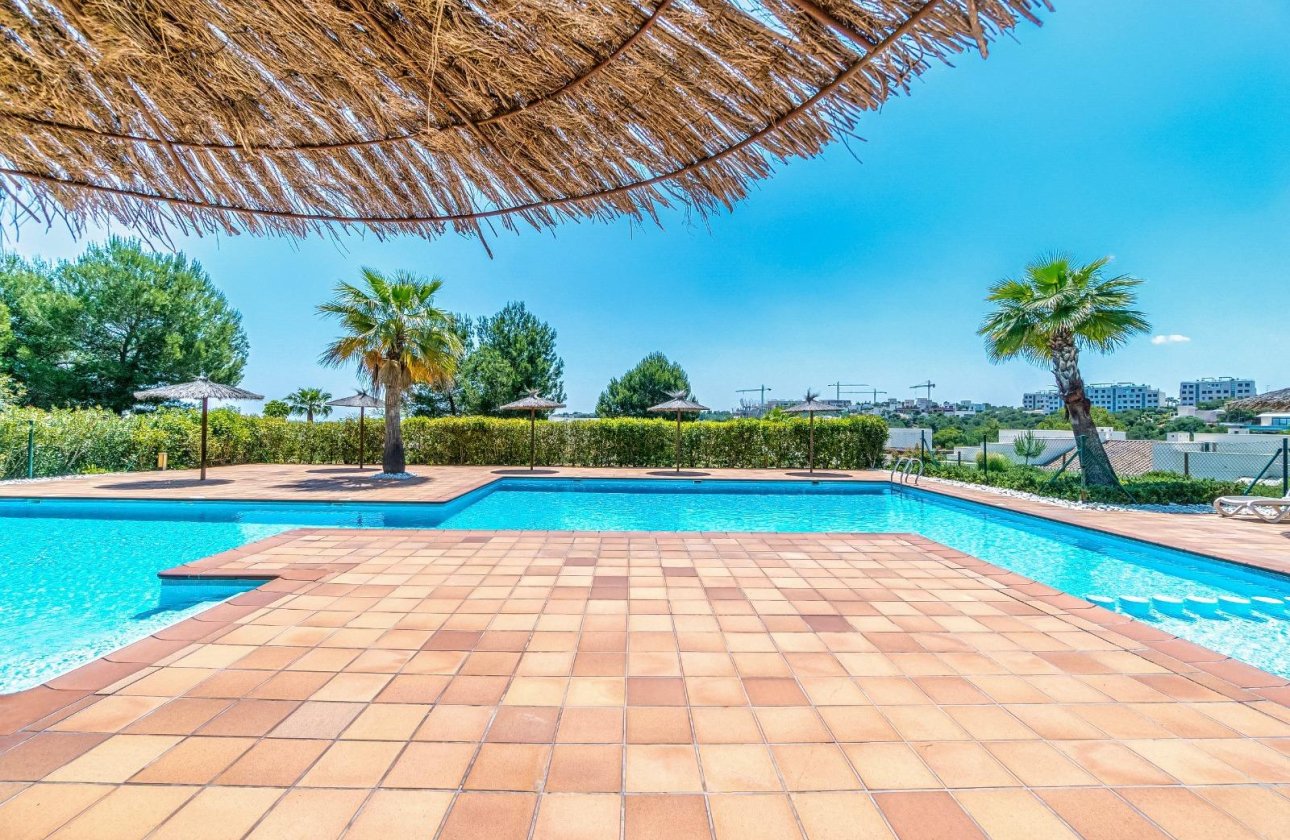 Resale - Apartment / flat - Orihuela Costa - Las Colinas Golf