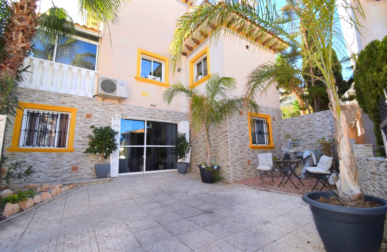 Resale - Villa - Orihuela Costa - Playa Flamenca
