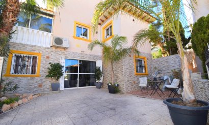 Resale - Villa - Orihuela Costa - Playa Flamenca