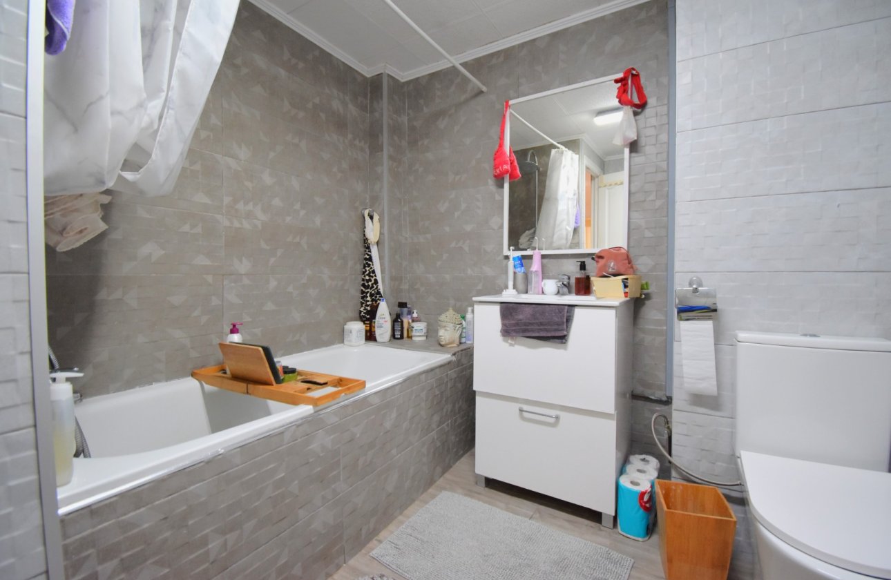 Resale - Villa - Orihuela Costa - Playa Flamenca