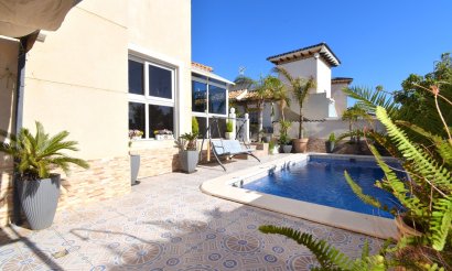 Resale - Villa - Orihuela Costa - Playa Flamenca