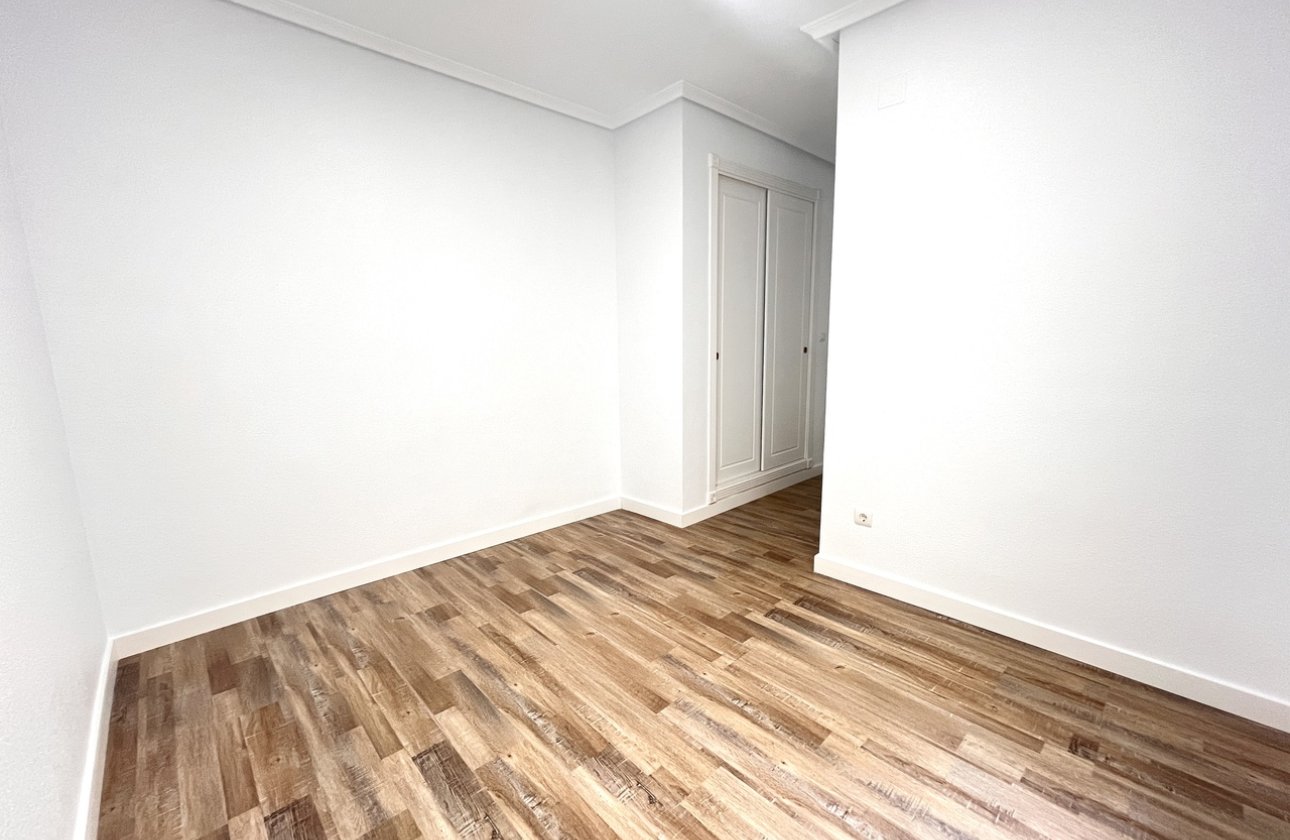 Reventa - Apartamento / piso - San Miguel de Salinas