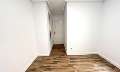Reventa - Apartamento / piso - San Miguel de Salinas