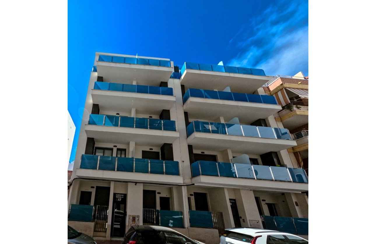 Resale - Apartment / flat - Torrevieja - Playa del cura