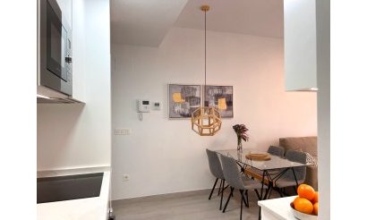 Resale - Apartment / flat - Torrevieja - Playa del cura