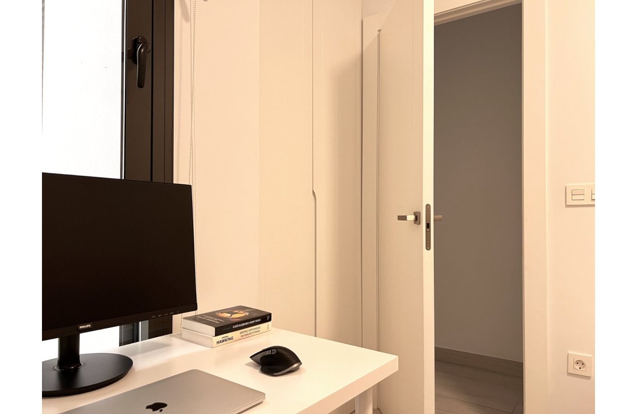 Resale - Apartment / flat - Torrevieja - Playa del cura