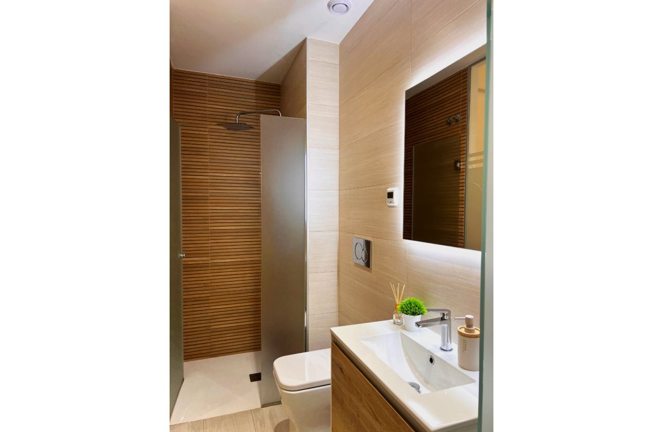 Resale - Apartment / flat - Torrevieja - Playa del cura