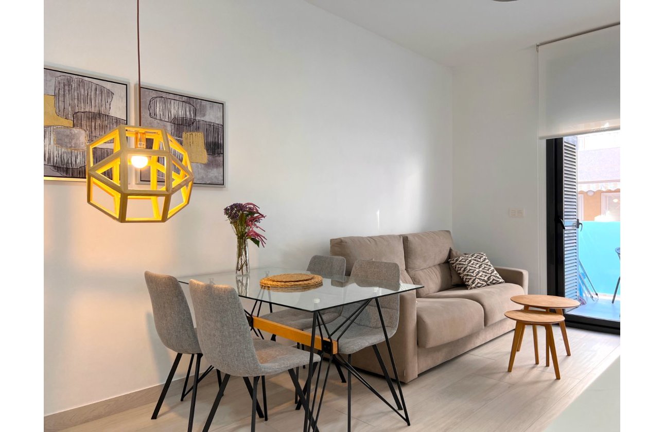 Resale - Apartment / flat - Torrevieja - Playa del cura