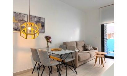 Resale - Apartment / flat - Torrevieja - Playa del cura