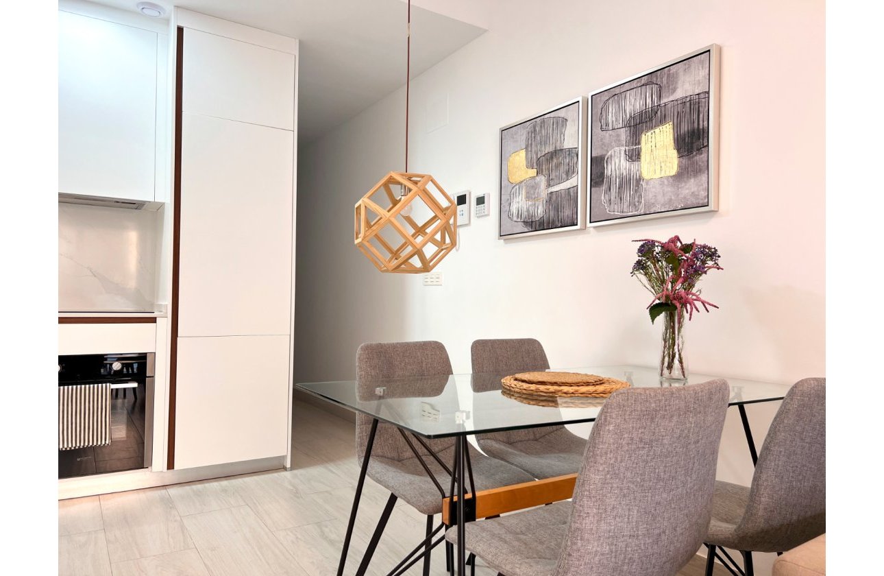 Resale - Apartment / flat - Torrevieja - Playa del cura