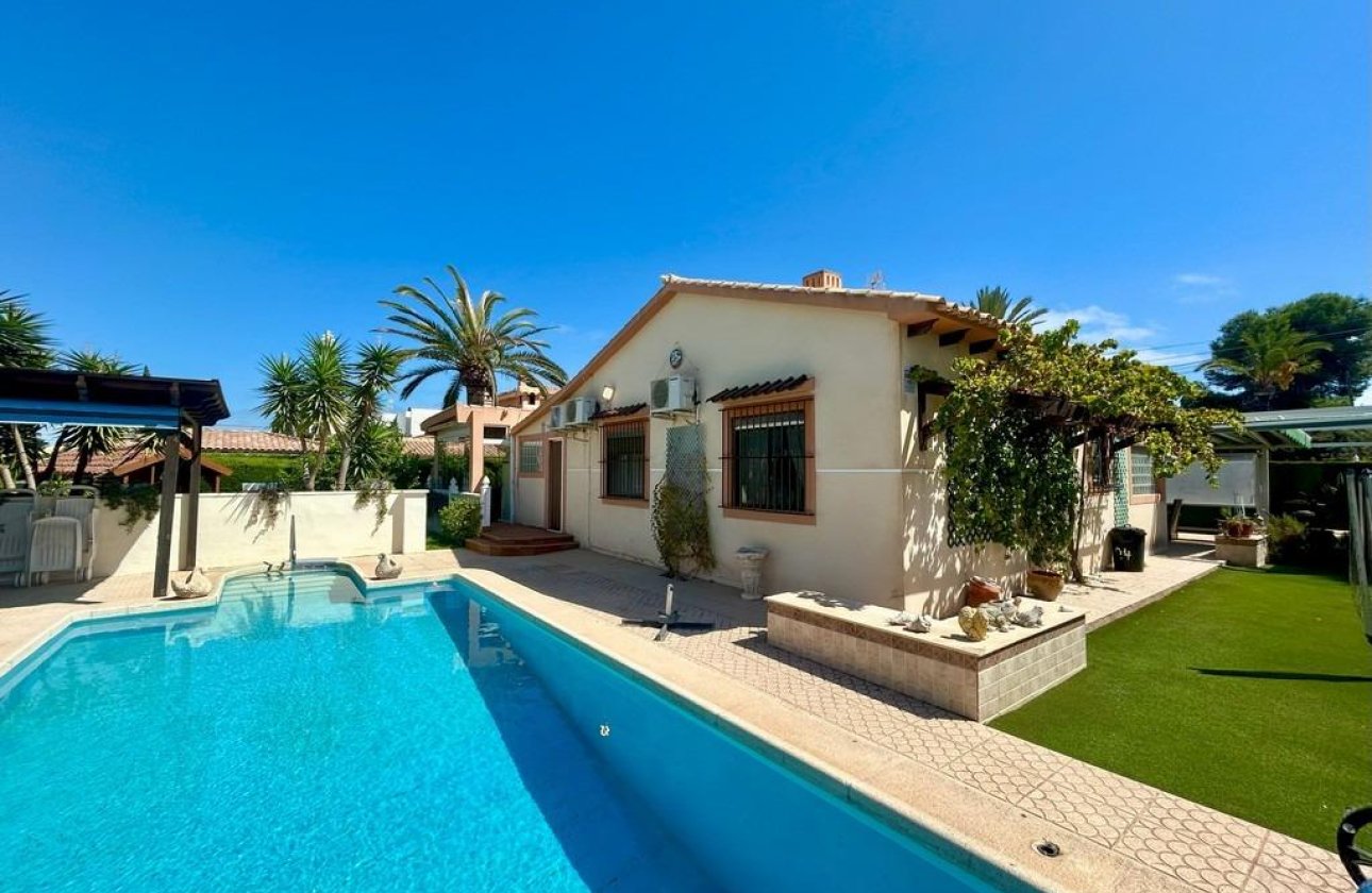 Resale - Villa - Orihuela Costa - Cabo Roig