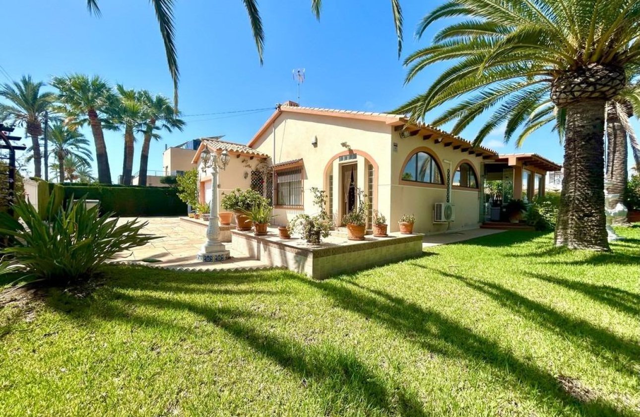 Resale - Villa - Orihuela Costa - Cabo Roig