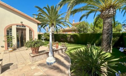 Resale - Villa - Orihuela Costa - Cabo Roig