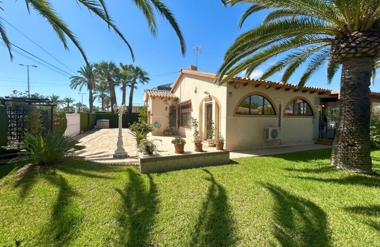 Resale - Villa - Orihuela Costa - Cabo Roig