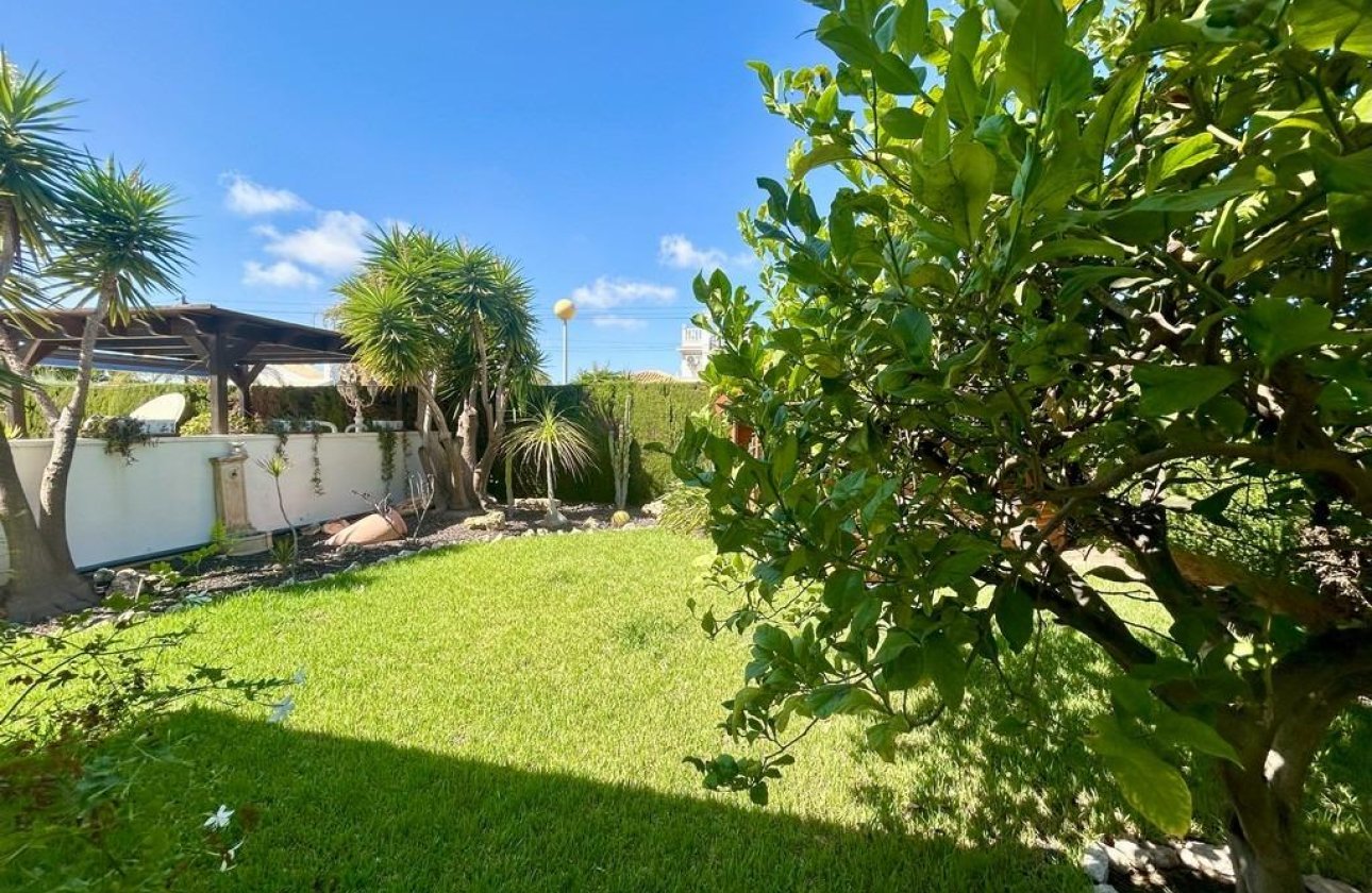 Resale - Villa - Orihuela Costa - Cabo Roig