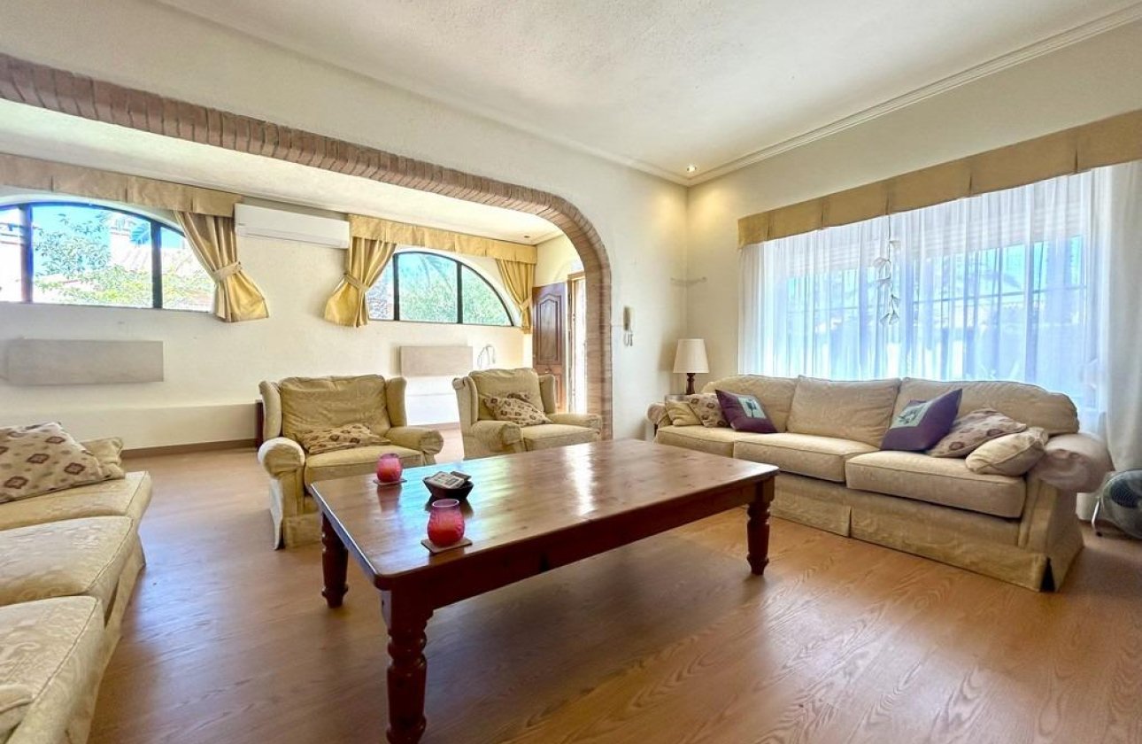 Resale - Villa - Orihuela Costa - Cabo Roig