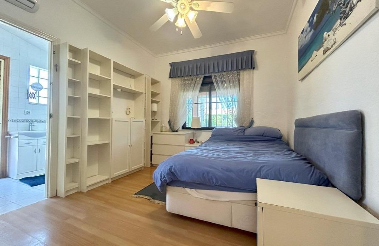 Resale - Villa - Orihuela Costa - Cabo Roig