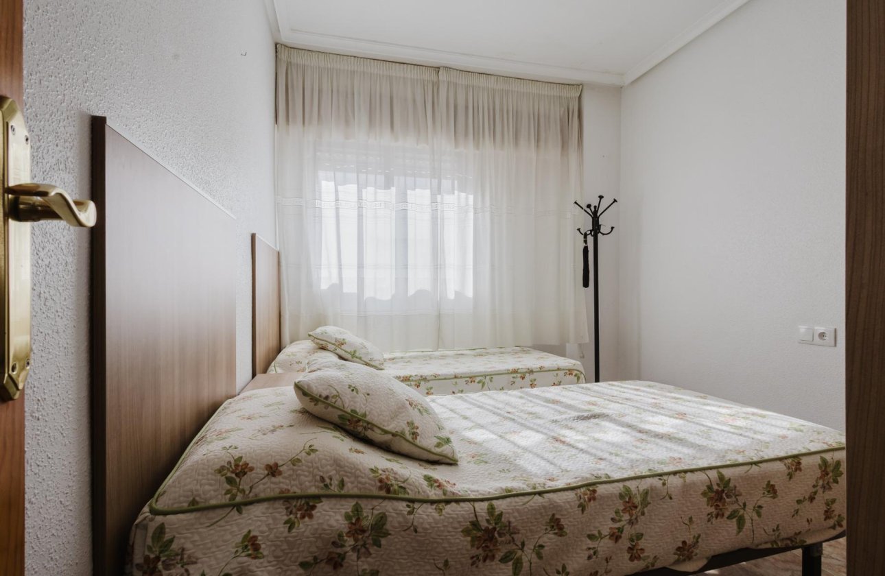 Resale - Apartment / flat - Torrevieja - playa de los naufragos